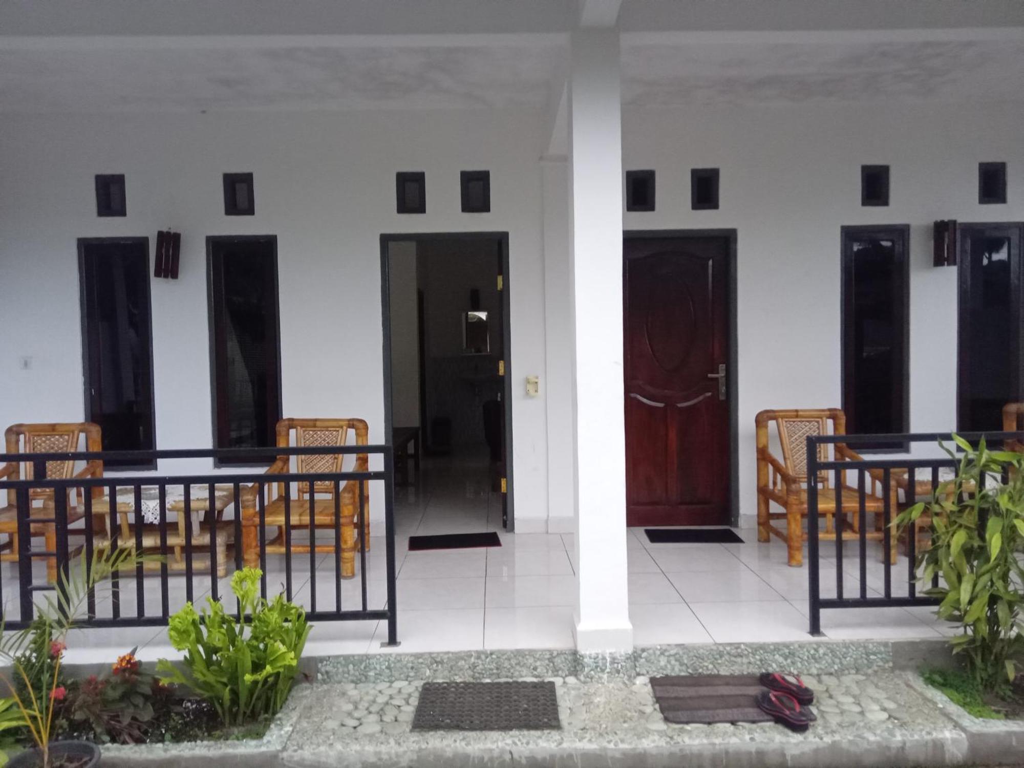 Eja Guest House إنده المظهر الخارجي الصورة